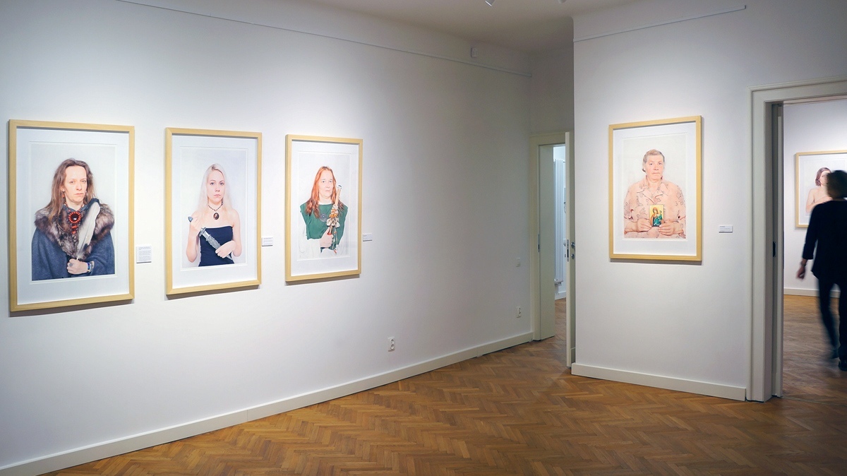 Widok na wystawę Katarzyny Majak "Kobiety mocy", galeria Ego, 2014