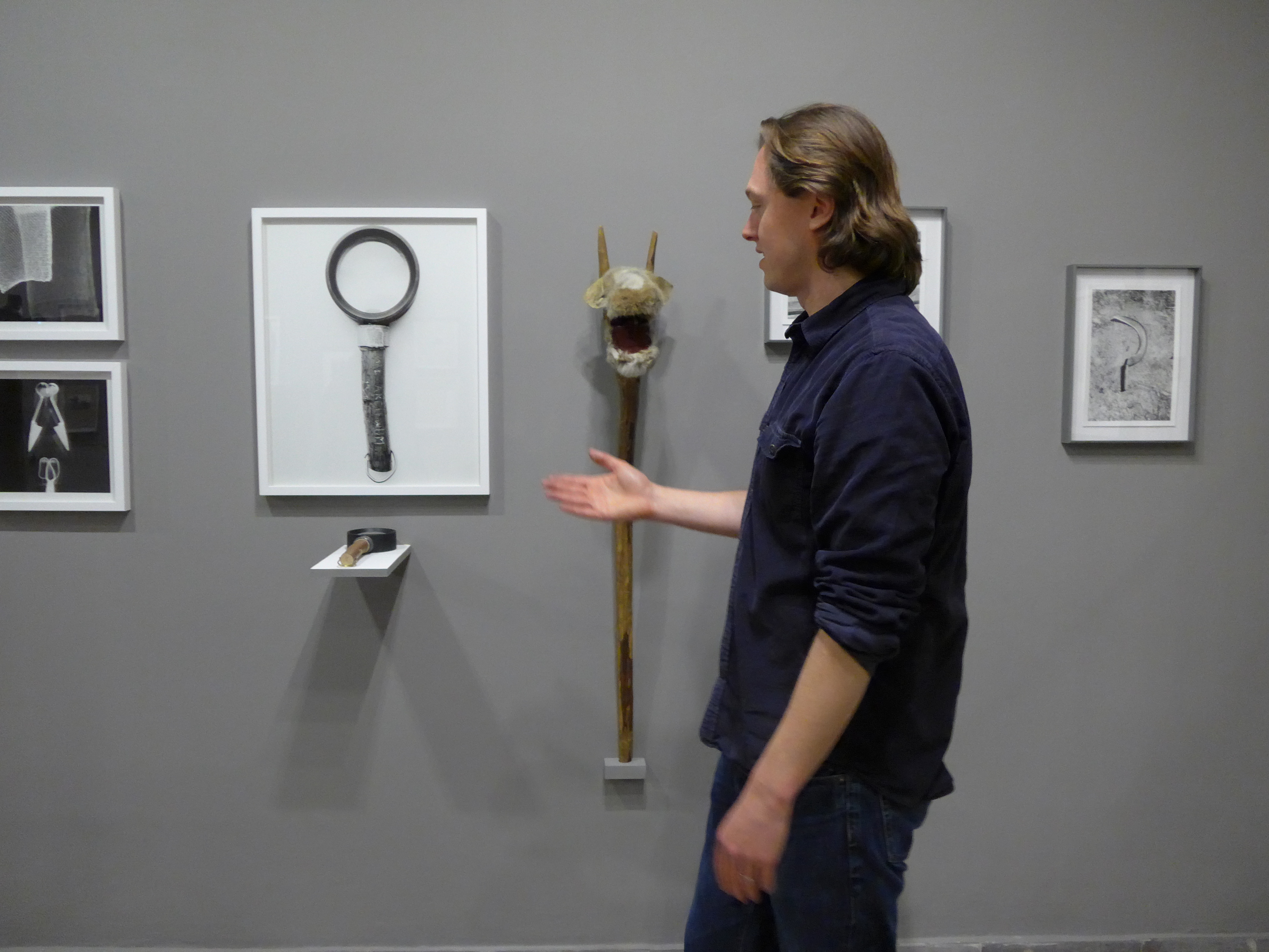 Aaron Schuman oprowadza po wystawie "Folk" w Muzeum Etnograficznym w Krakowie