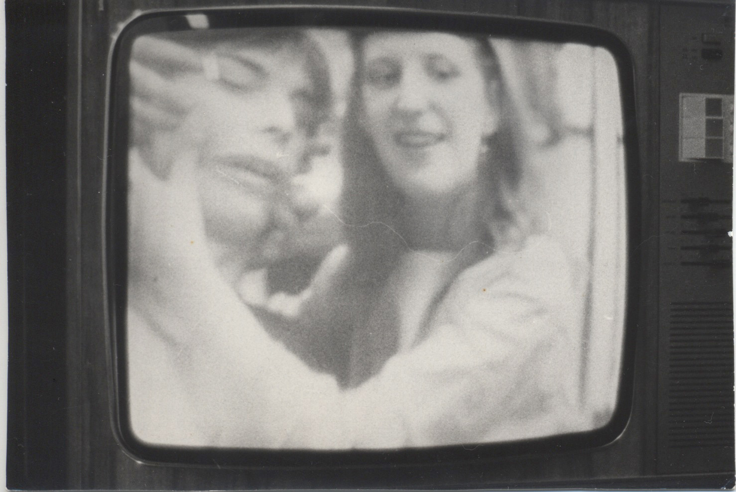 Film dyplomowy Małgorzaty Mazur (obecnie Mazur-Gusta), na ekranie Paweł Jarodzki i Ewa Ciepielewska, 1984