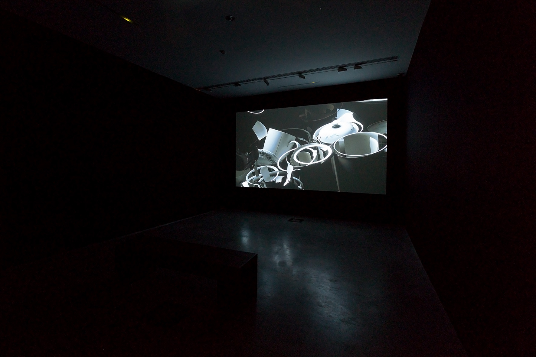 Go Watanabe, „jeden pejzaż”, podróż, 2011, instalacja wideo, 21 min 5 s, © Go Watanabe, dzięki uprzejmości ARATANIURANO
