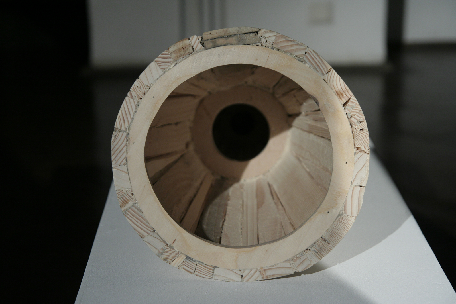 Szymon Kobylarz, Przyrost (1-13), obiekt, drewno, 2015