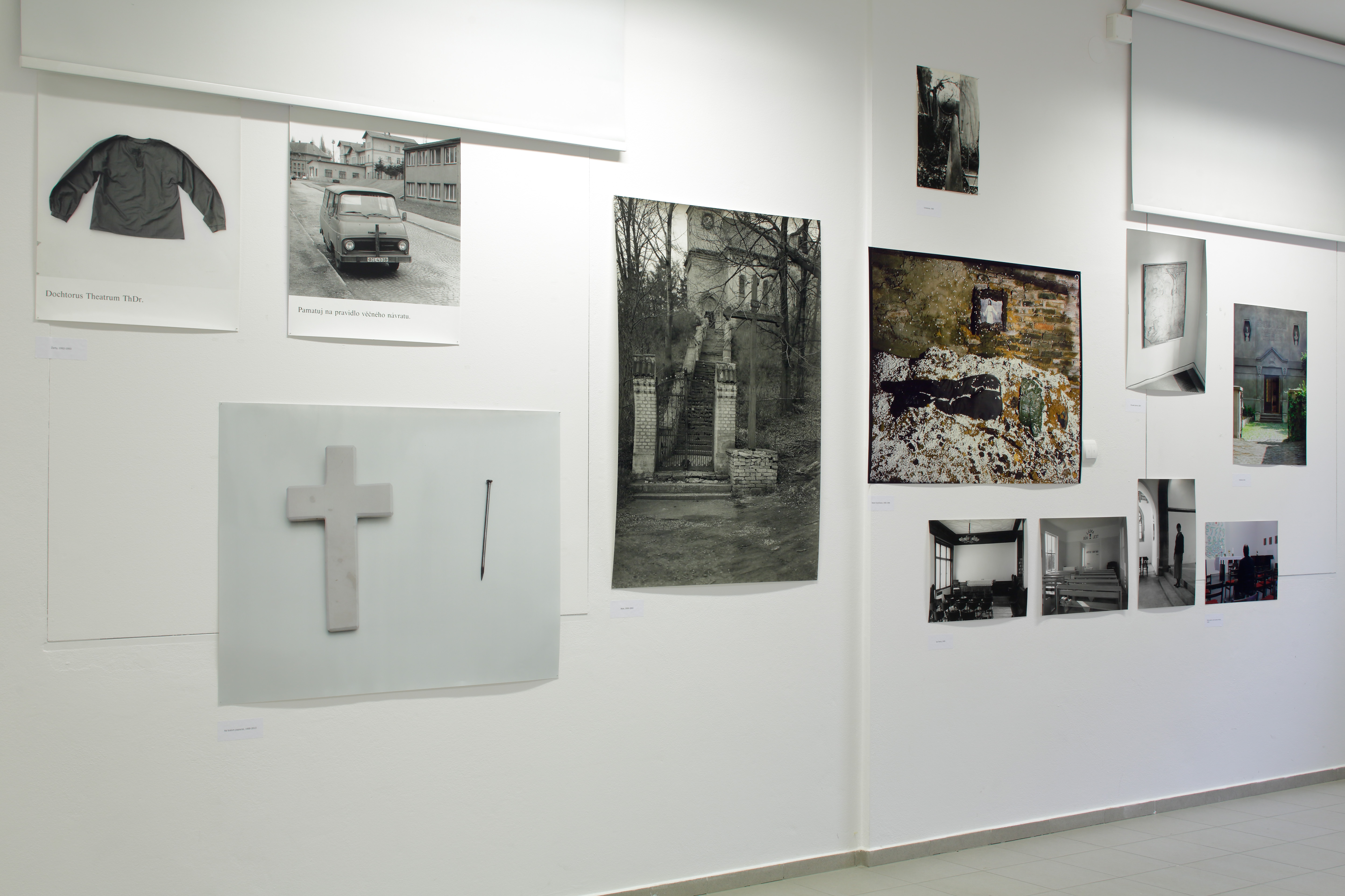 Lukas Jasansky, Martin Polak, Kościoły, kościoły, widok wystawy
