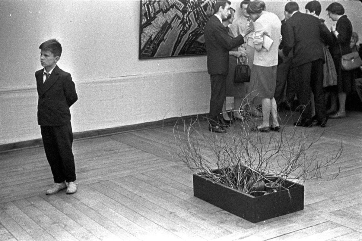 Tadeusz Rolke, Wystawa Jerzego Tchórzewskiego w Galerii Krzywe Koło, 1960